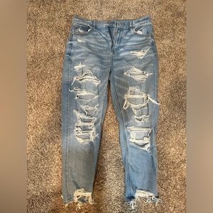 American Eagle ripped stretch jeans size L